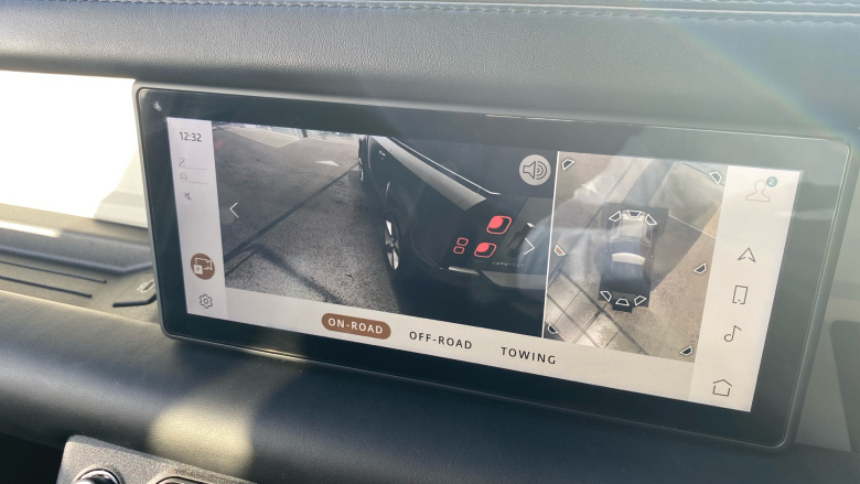 Land Rover Defender 3.0 D250 X-Dynamic SE 90 3dr Auto Diesel Estate